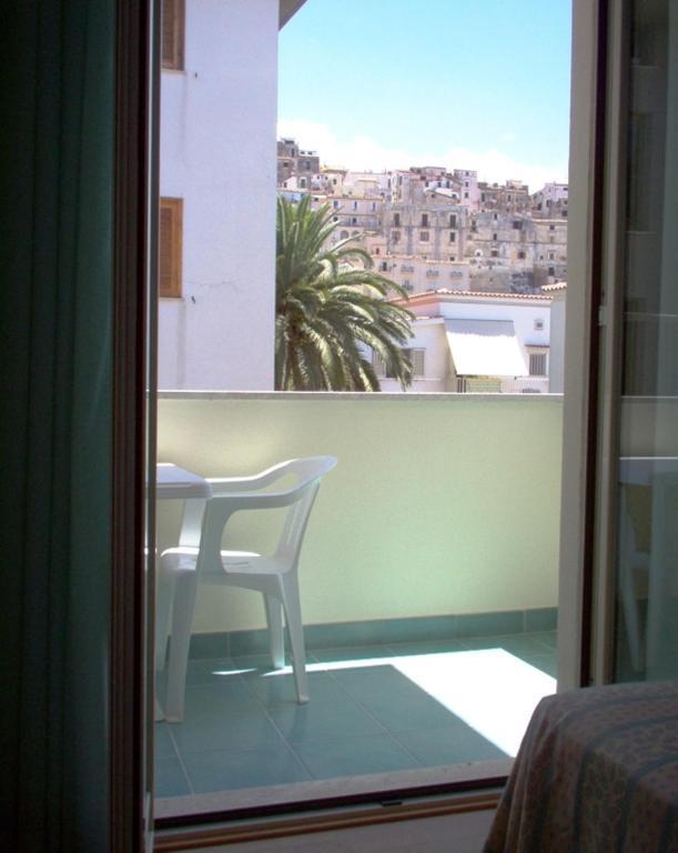 Hotel Mayor Sperlonga Bagian luar foto