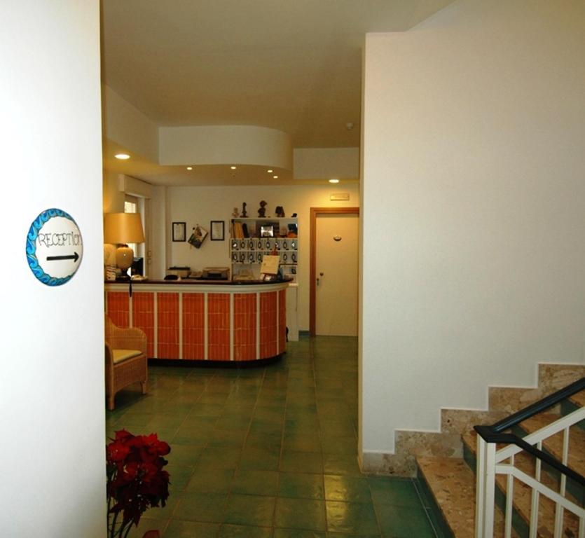 Hotel Mayor Sperlonga Bagian luar foto