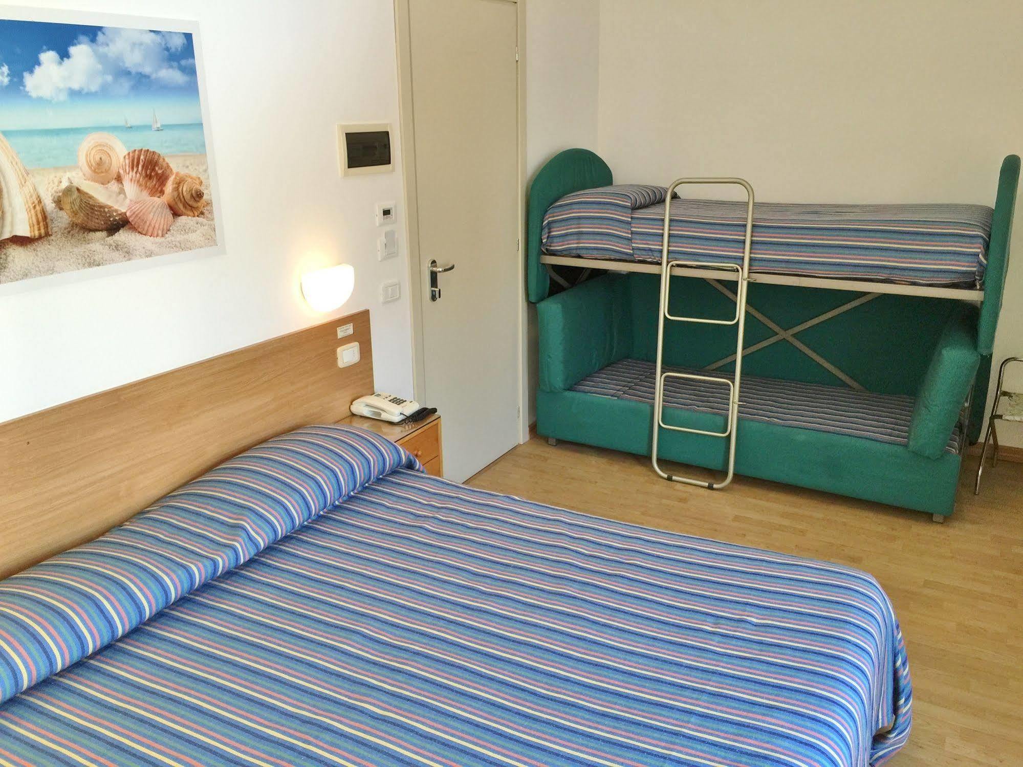 Hotel Mayor Sperlonga Bagian luar foto