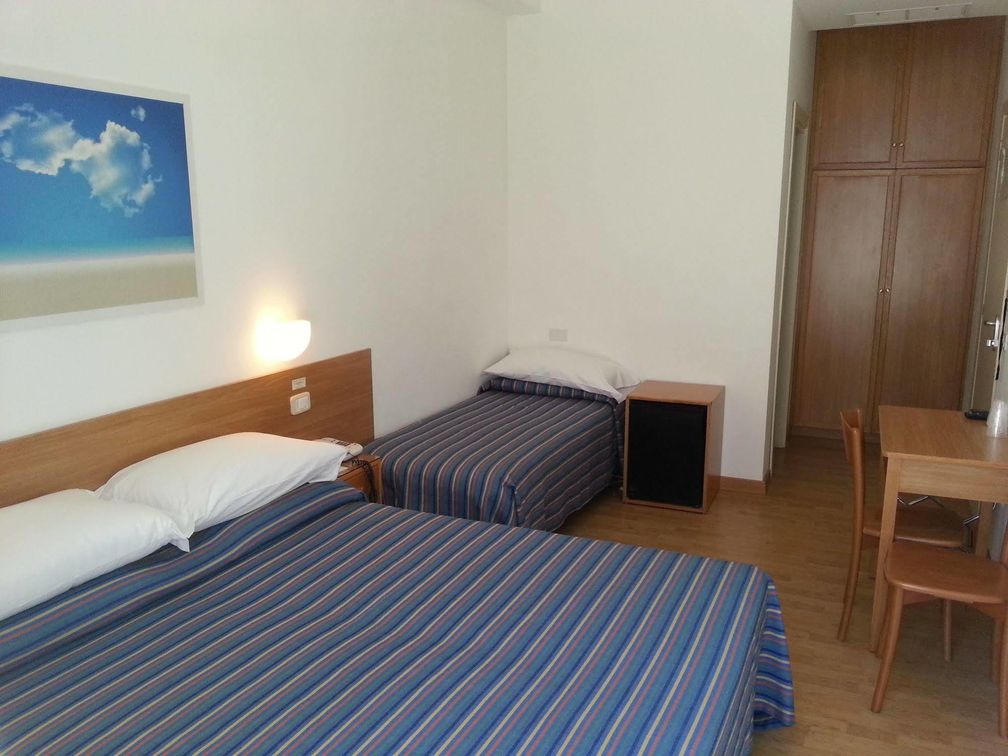 Hotel Mayor Sperlonga Bagian luar foto