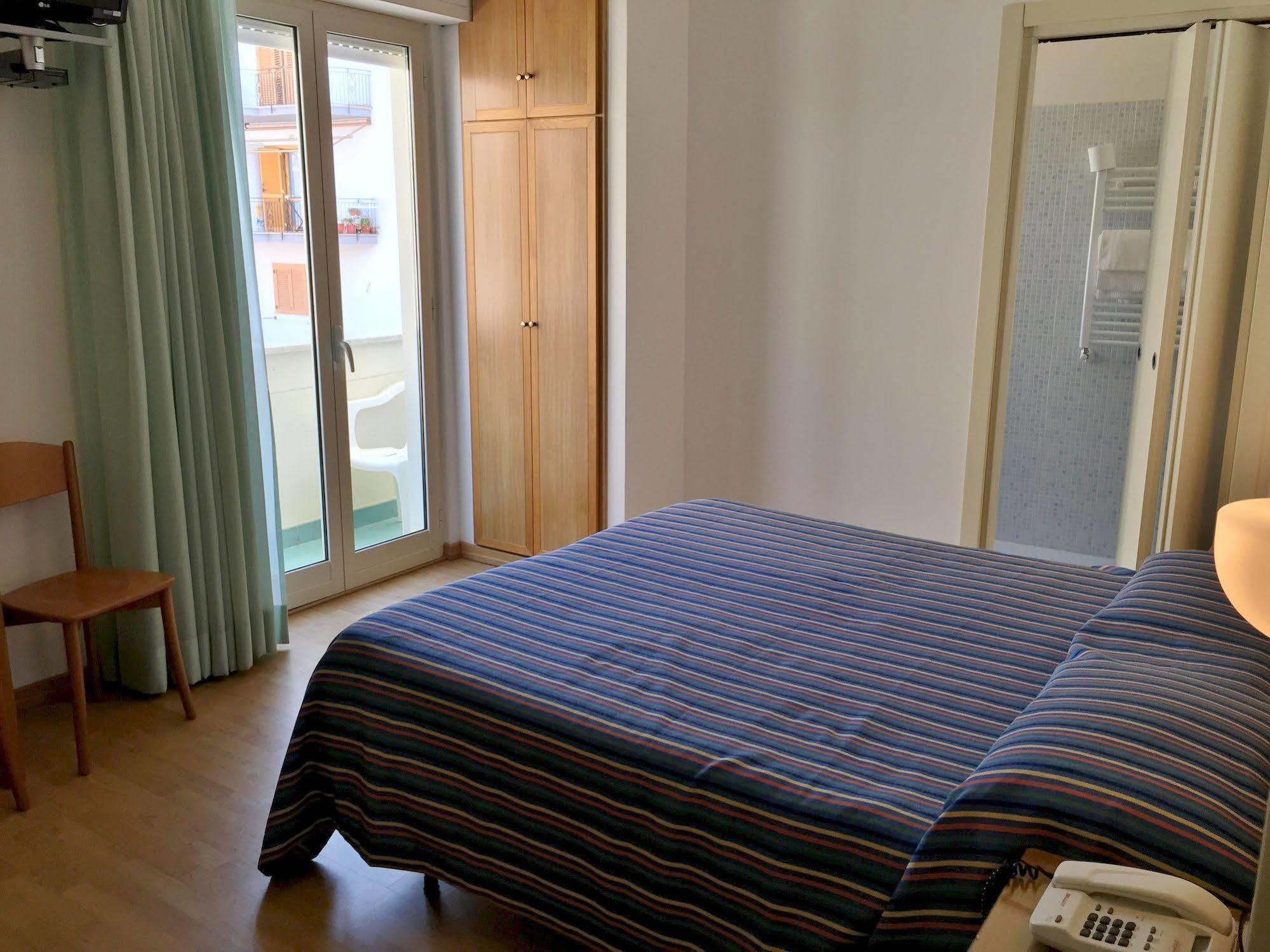 Hotel Mayor Sperlonga Bagian luar foto