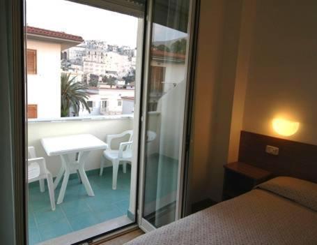 Hotel Mayor Sperlonga Ruang foto